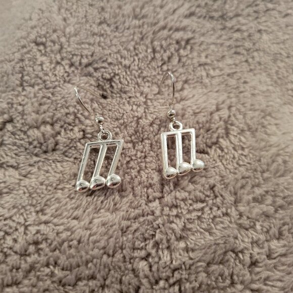 Music Notes #1 Womens Earrings One Pair Music Silver Tone Alloy Band E103E - Picture 3 of 3